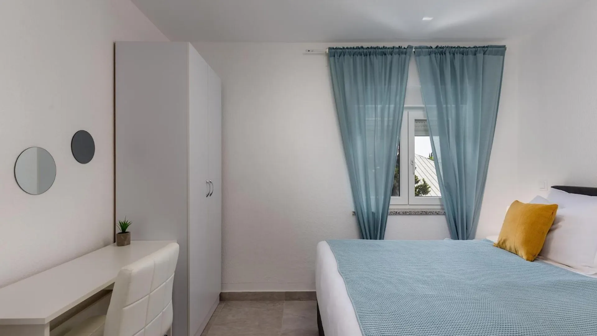 Spacious Apartment With Balcony And Pool For Use Crikvenica 0*,